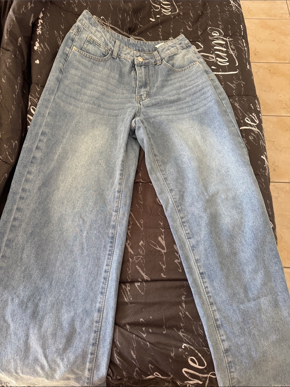 Light Blue Women's Wide-Leg Jeans